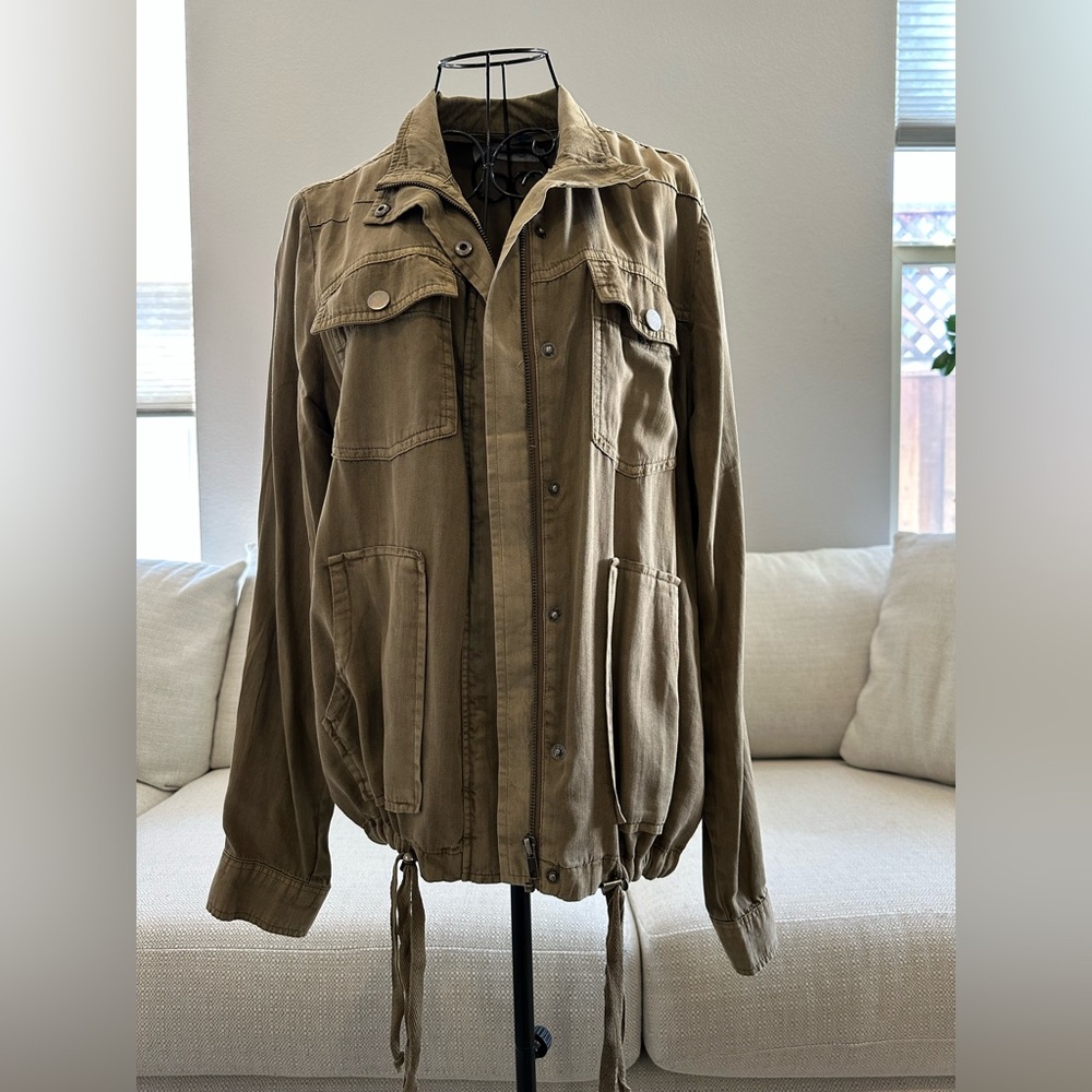 Light Jacket - image 2